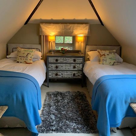 Bootmenders B&B Пітерсфілд Екстер'єр фото