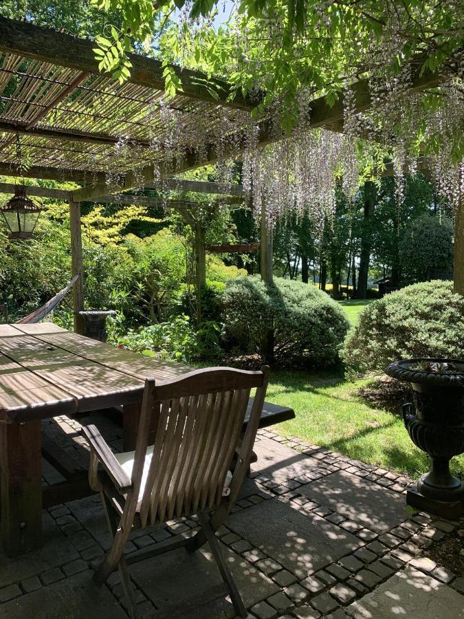 Bootmenders B&B Пітерсфілд Екстер'єр фото
